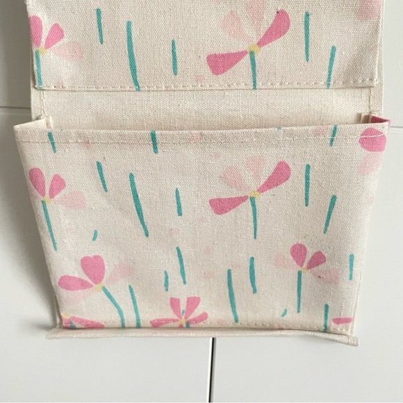 3/$25 Hanging Organizer - Picture 2 of 3